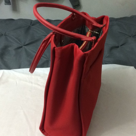 Bag- Spring Clearance 🌸🌼 - Picture 2 of 4